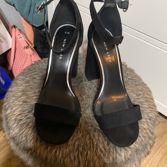 New Look Open toe blocked heel in black suede - Picture 2 of 4